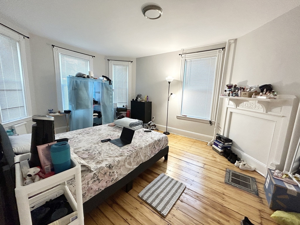 9 Mount Pleasant - Roxbury