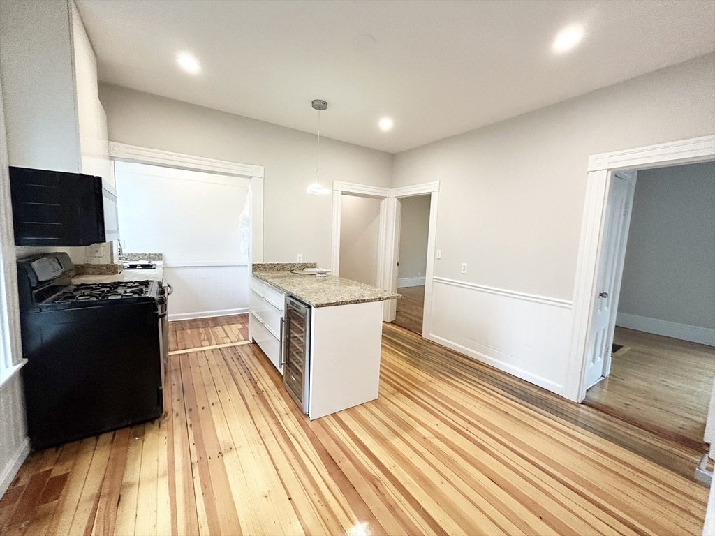 12 Buttonwood - Dorchester