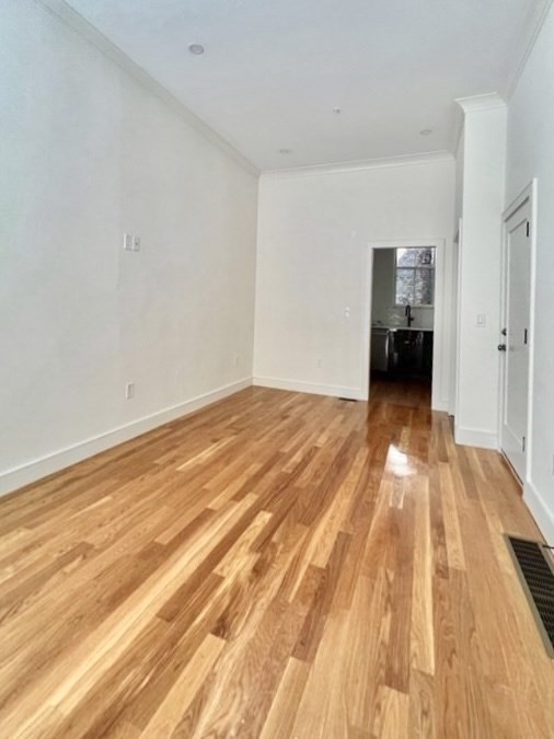 18 Grove St. - Beacon Hill