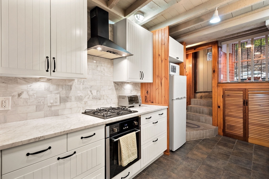 6 North Hudson St. - North End