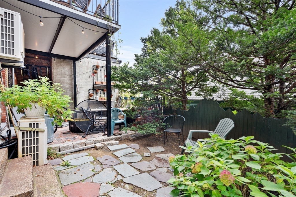 6 North Hudson St. - North End