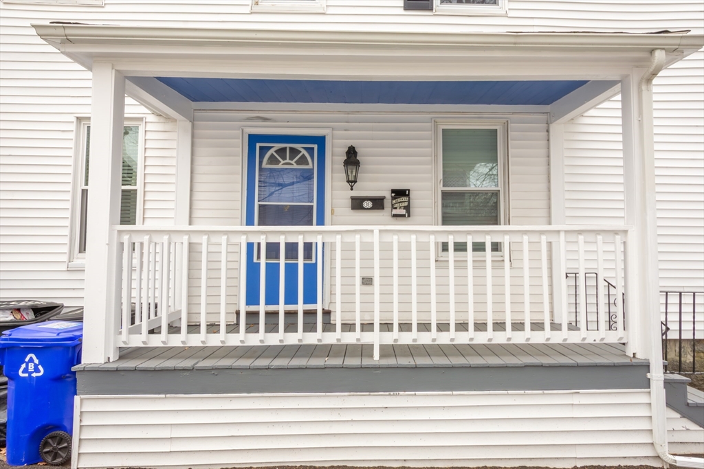 816 River - Hyde Park