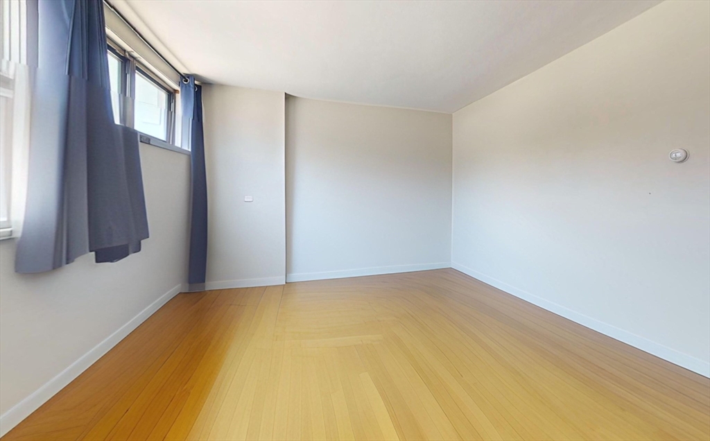 7 Winship - Brighton