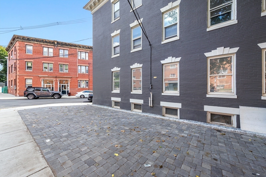 44 Brackett - Brighton