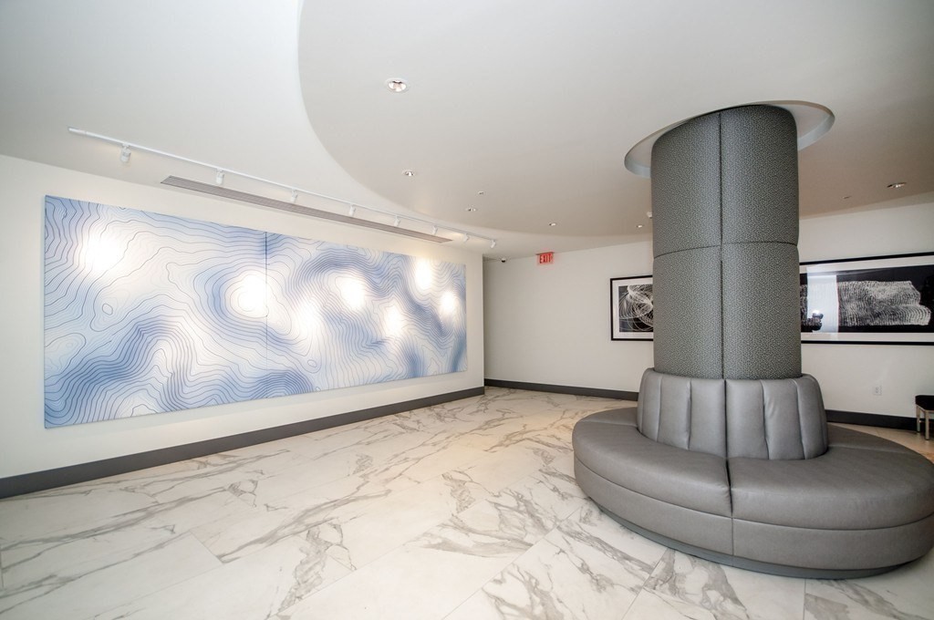 10 Museum Way - East Cambridge