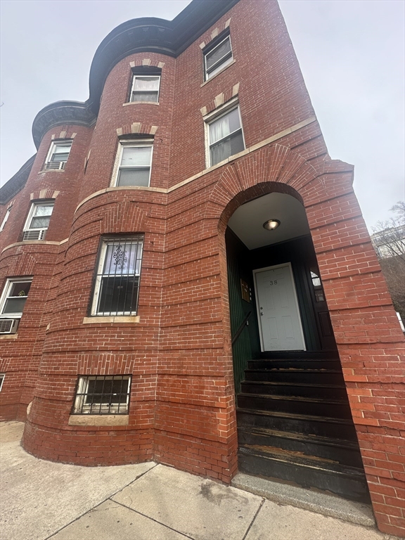 38 South Huntington Ave. - Mission Hill