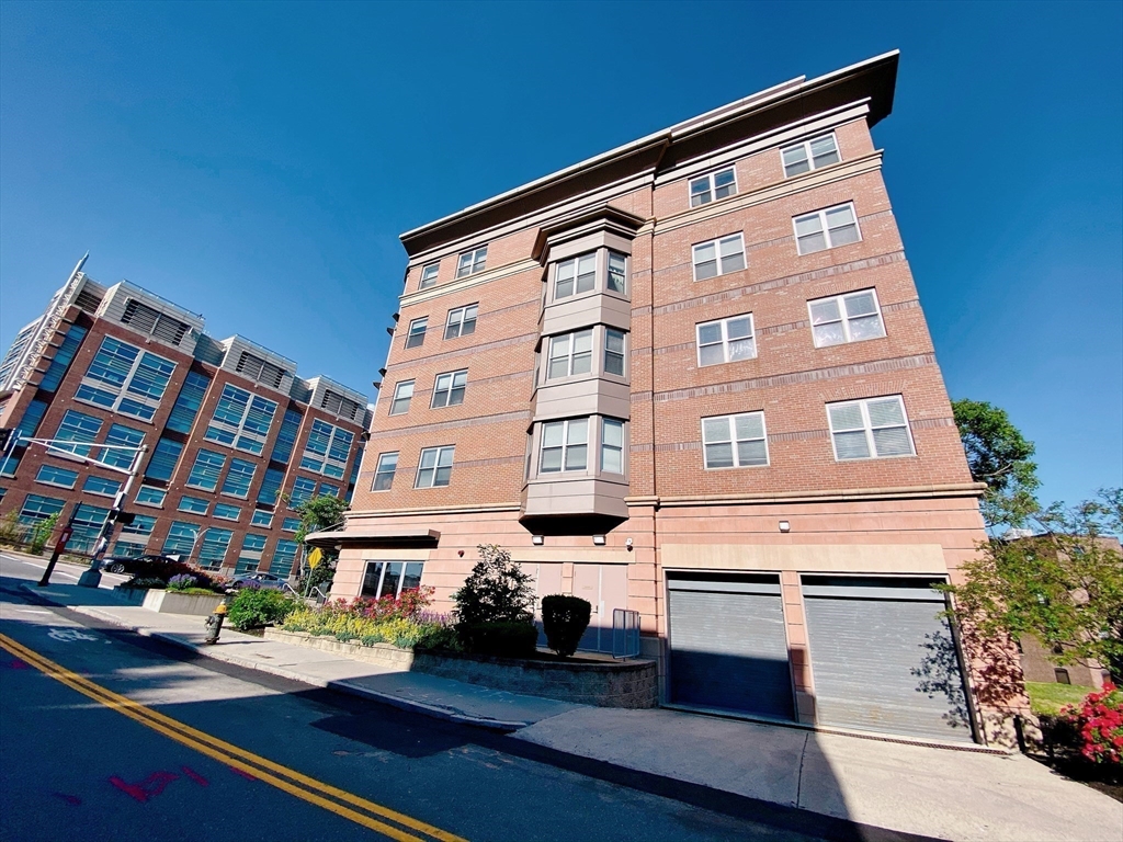 120 Mountfort St. - Fenway