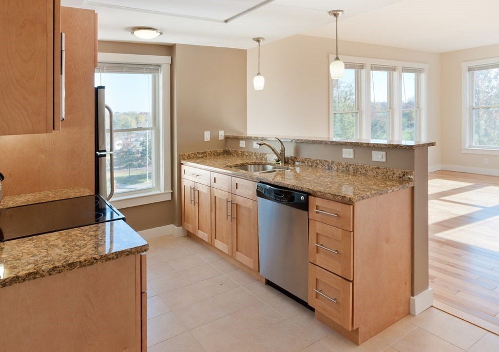 87 New - Cambridge Highlands