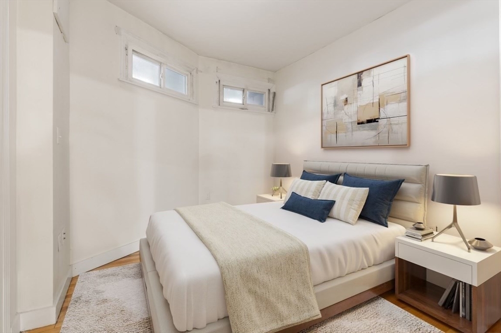 290 Commonwealth Ave. - Back Bay