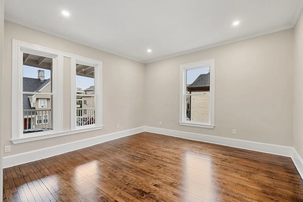 10 King St. - Dorchester