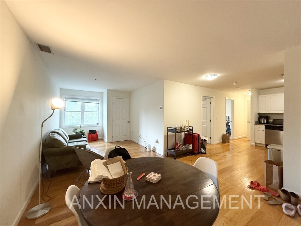 660 Cambridge St. - East Cambridge