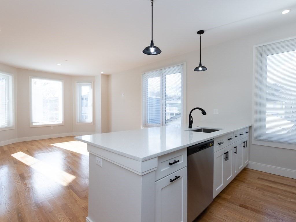 9 Tovar - Dorchester