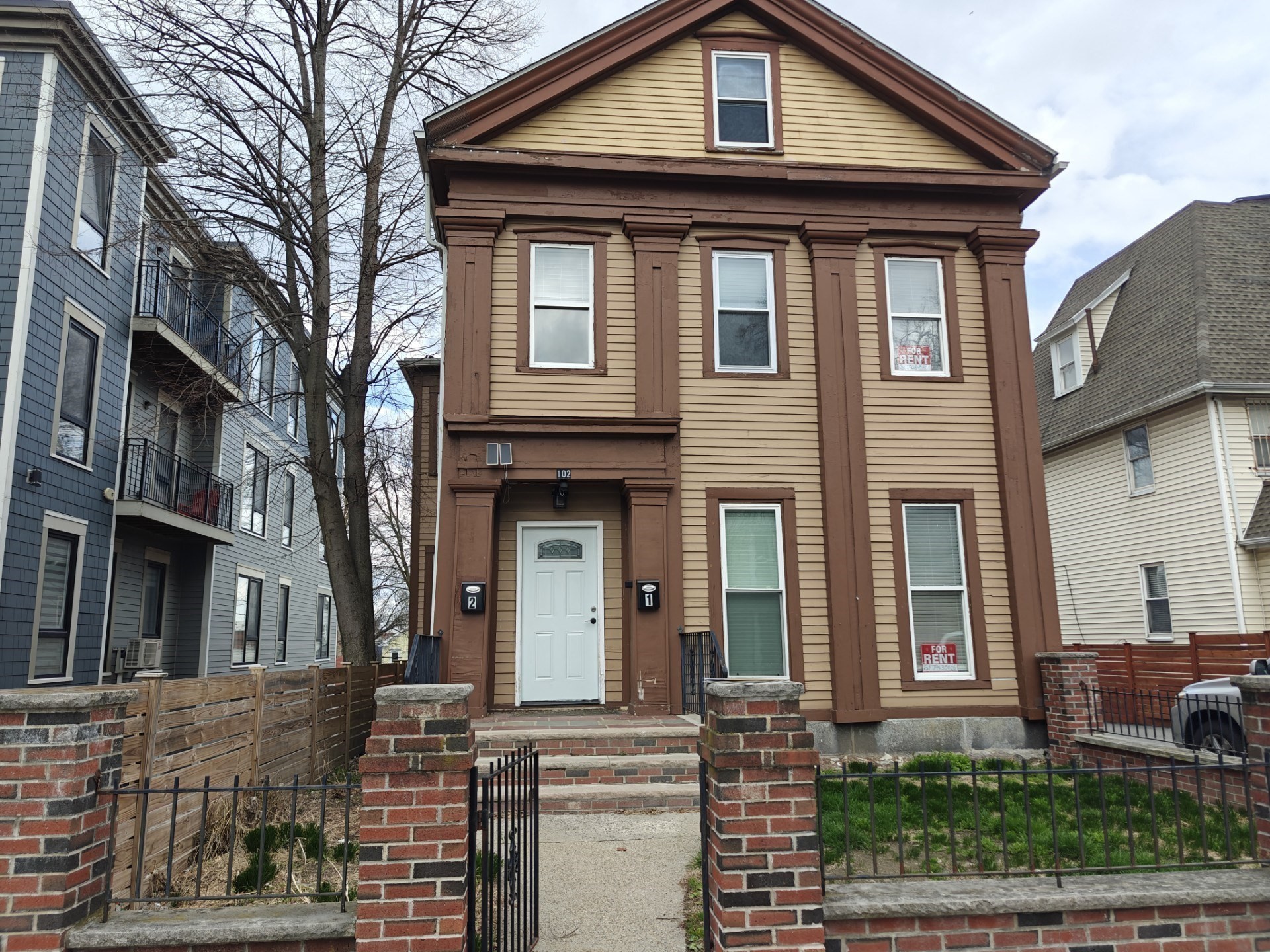 102 Mount Pleasant Ave. - Roxbury