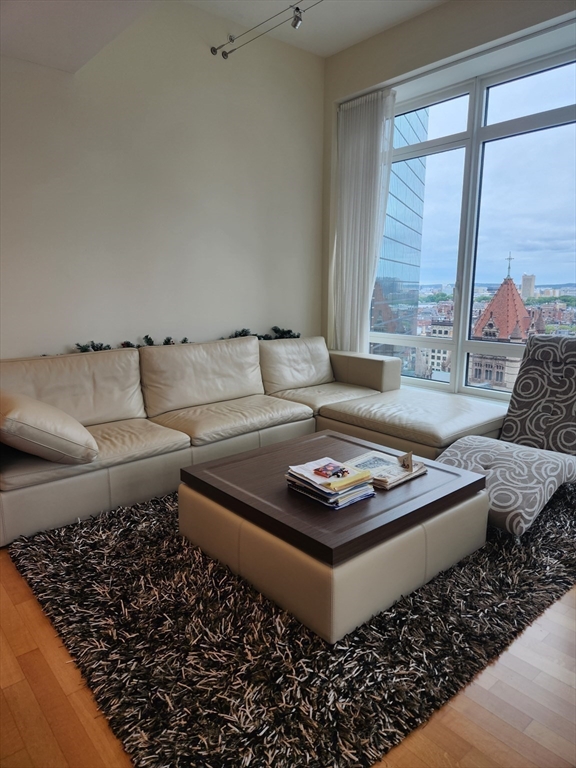400 Stuart - Back Bay