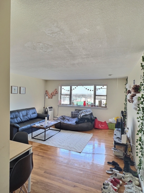 1039 Commonwealth Ave. - Allston