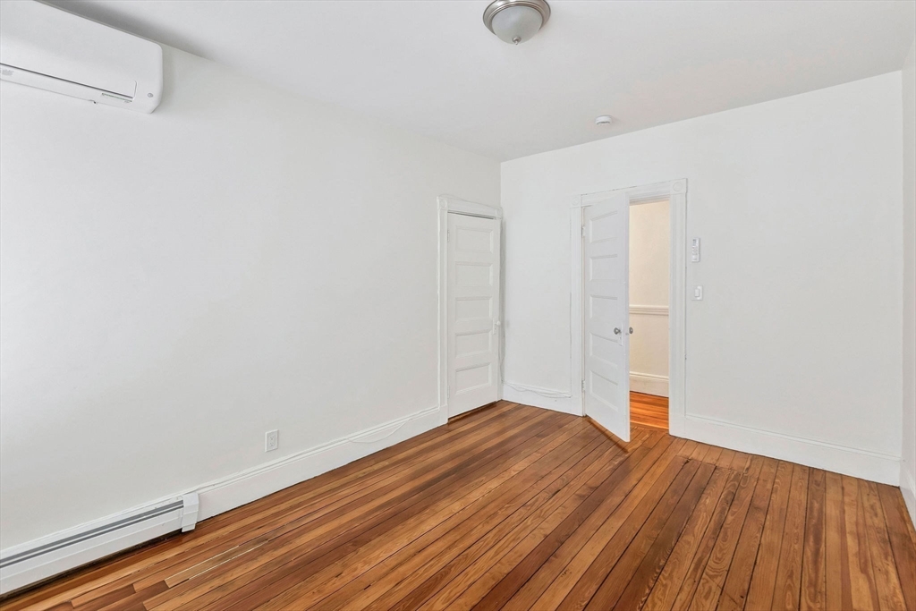 864 Huntington Ave. - Mission Hill