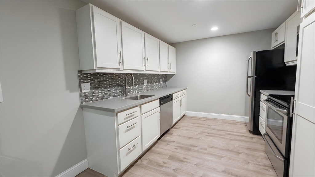 9 Anderson St. - Beacon Hill