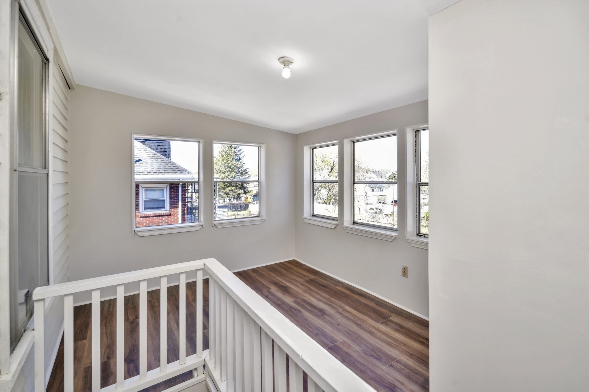 492 Metropolitan Ave. - Hyde Park