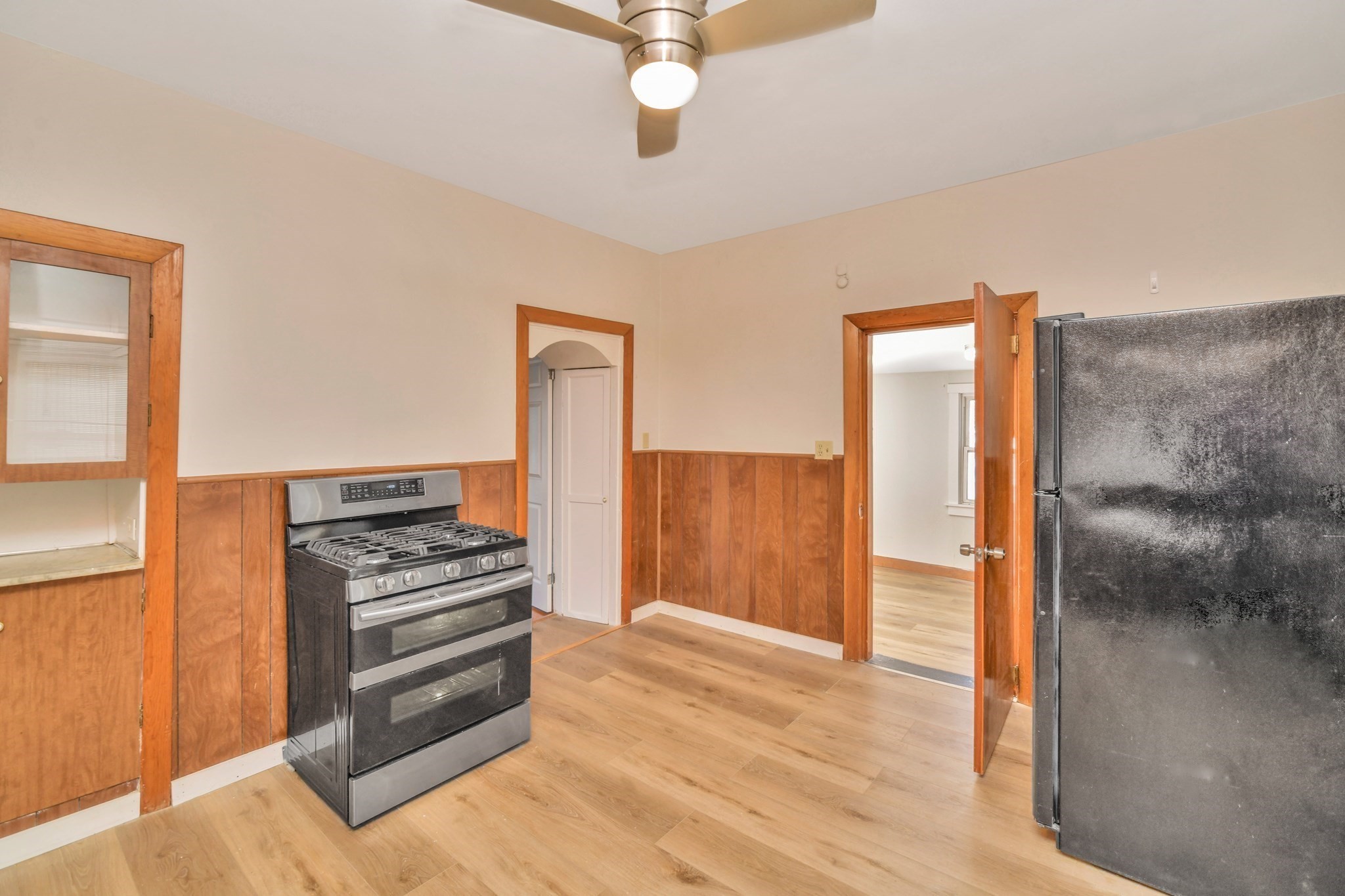 492 Metropolitan Ave. - Hyde Park
