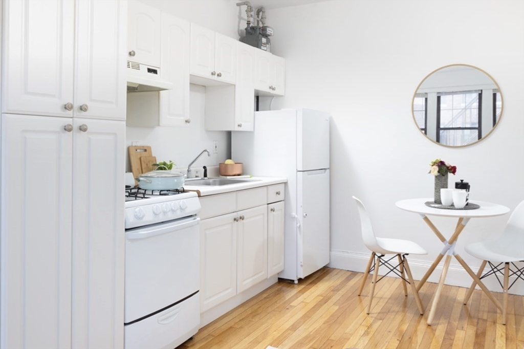 66 Queensberry St. - Fenway