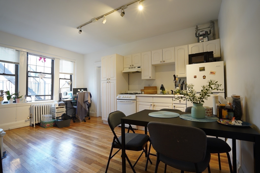 66 Queensberry St. - Fenway