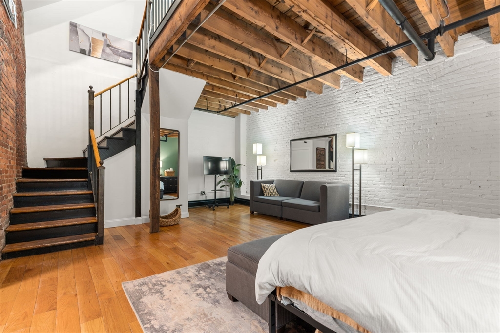 19 Stanhope - Back Bay