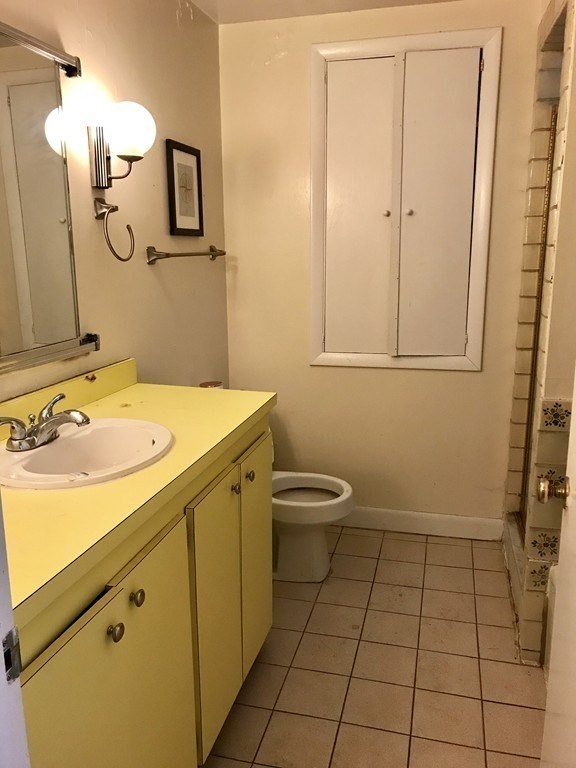 43 Grove St. - Beacon Hill
