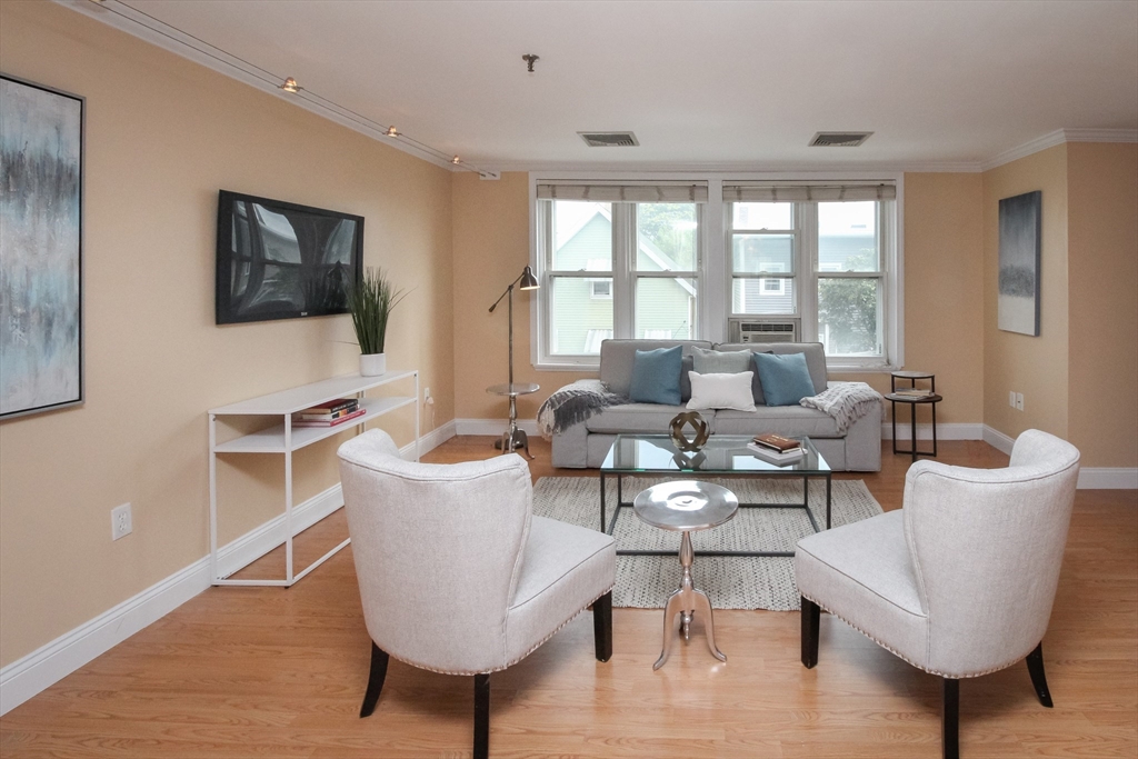 161 West 6th - South Boston