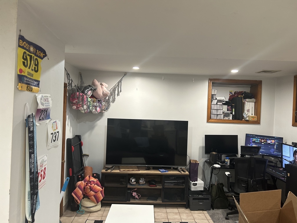 80 Mount Pleasant - Roxbury