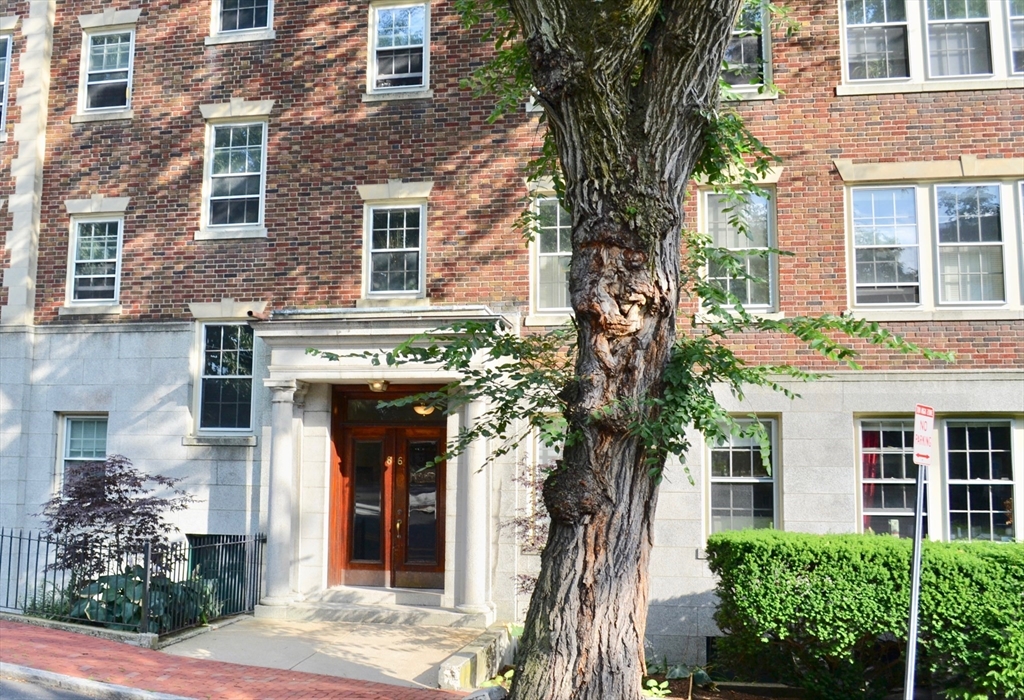 86 Buckingham St. - West Cambridge