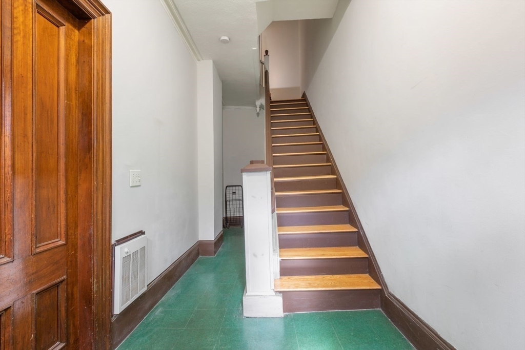94 Mount Pleasant Ave. - Roxbury