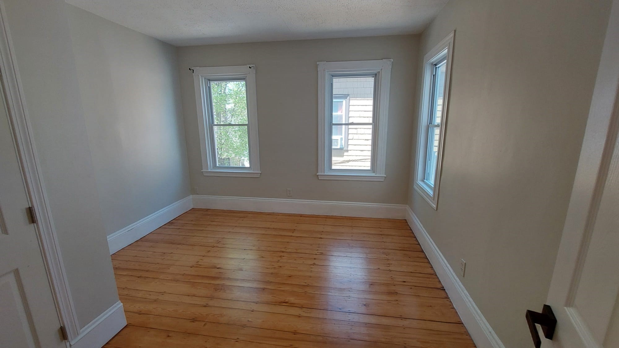 9 Woodville Park - Roxbury