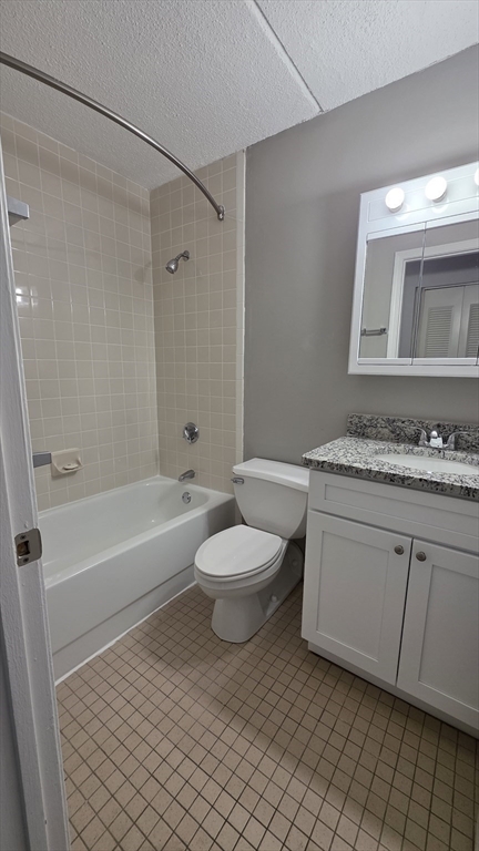 25 South Point Dr. - Dorchester