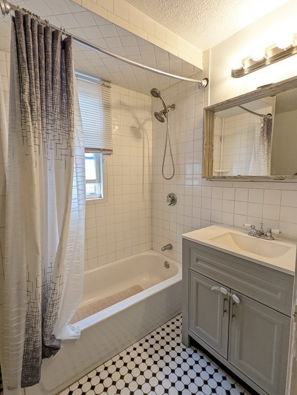 10 Kensington - Roxbury
