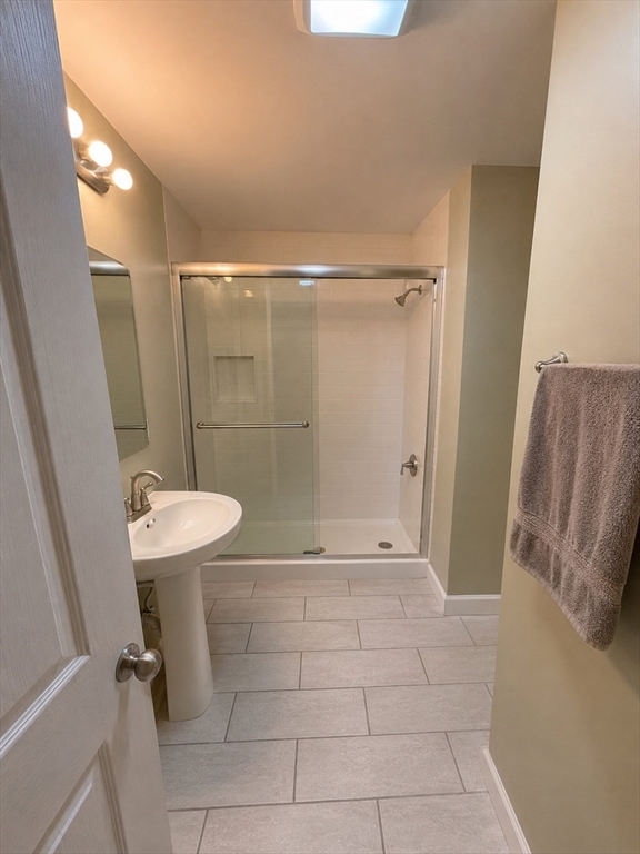 10 Roxbury - Roxbury