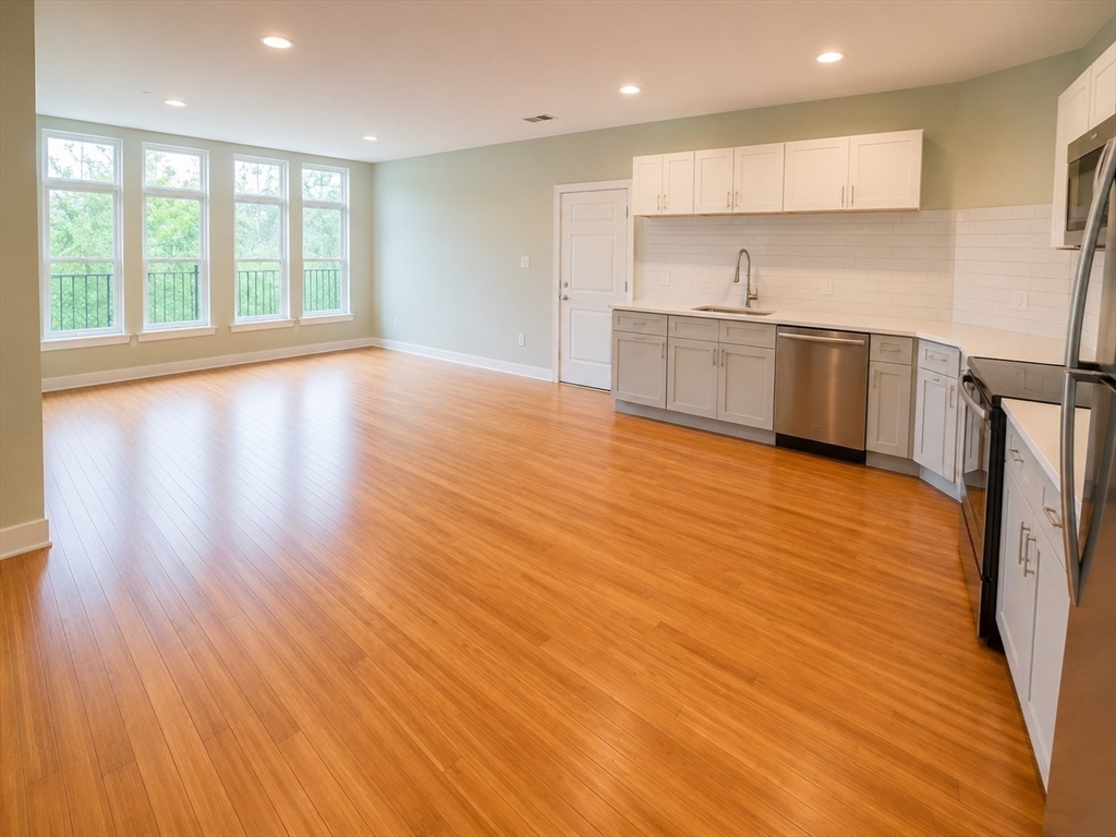 299 Dudley - Roxbury