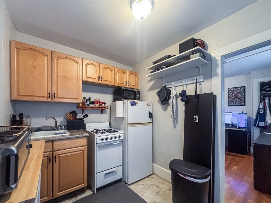 57 Dwight - South End