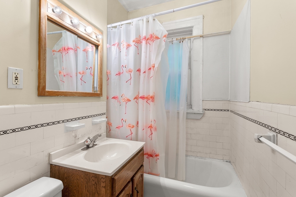 590 Washington St. - Coolidge Corner