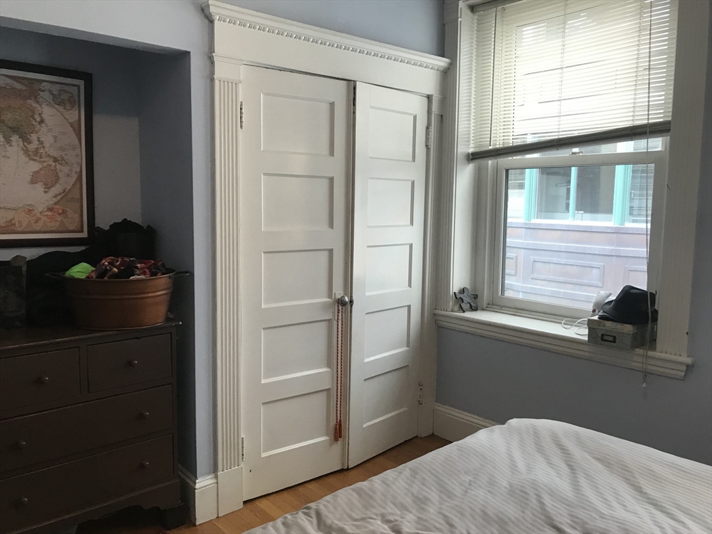 8 Garrsion - Back Bay