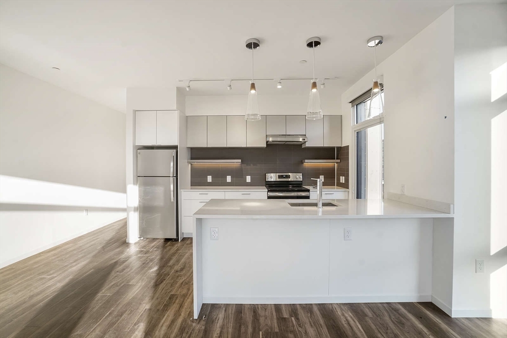 839 Beacon St. - Fenway