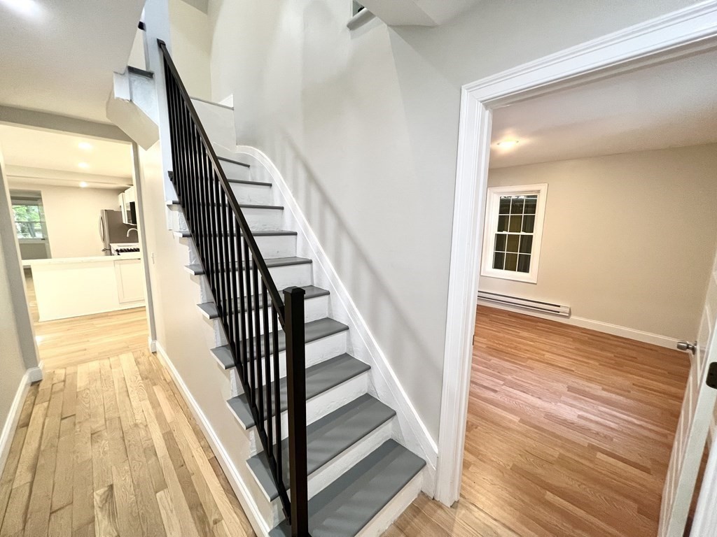 6 La Grange Pl. - Roxbury