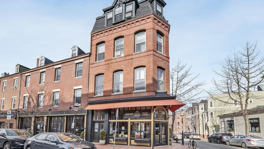 83 Main St. - Charlestown