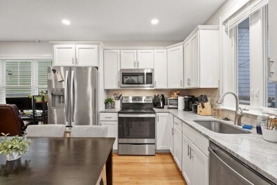 22 Henderson St. - Magoun Square