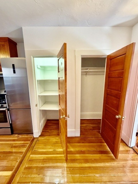 9 Thacher Ct. - North End
