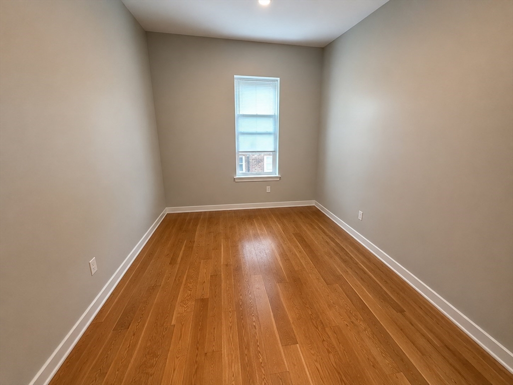 301-305 Dudley - Roxbury