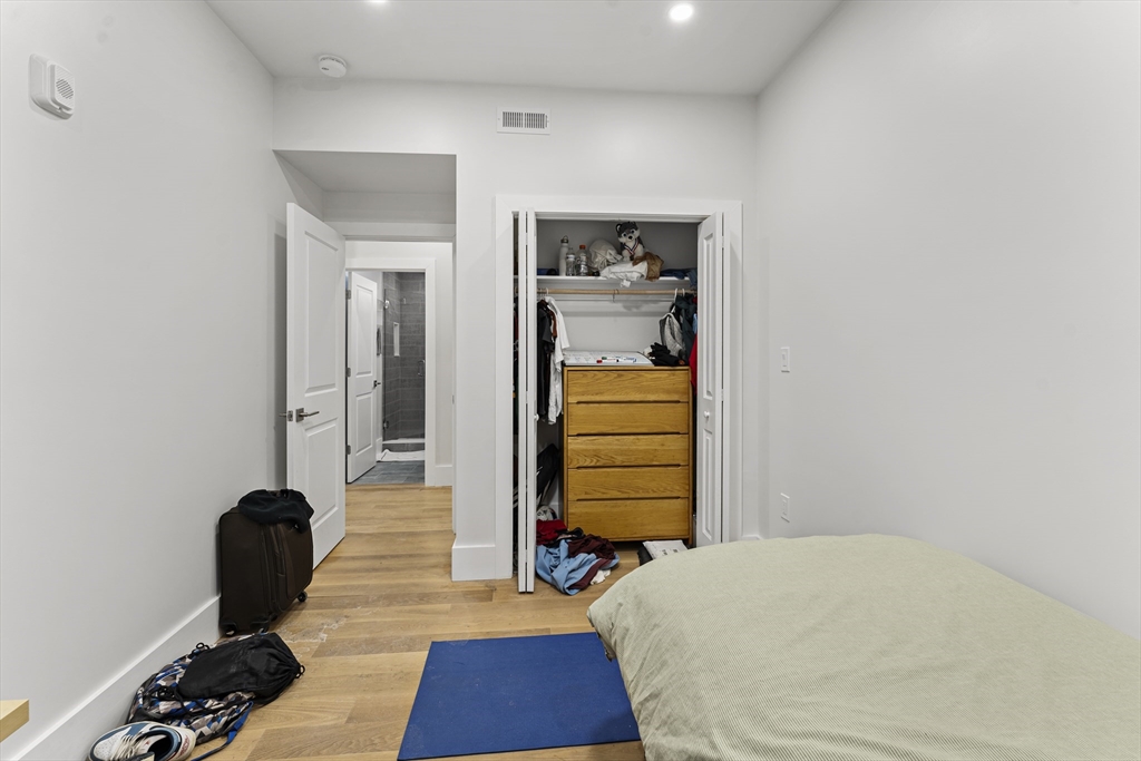 7 Oswald St. - Mission Hill