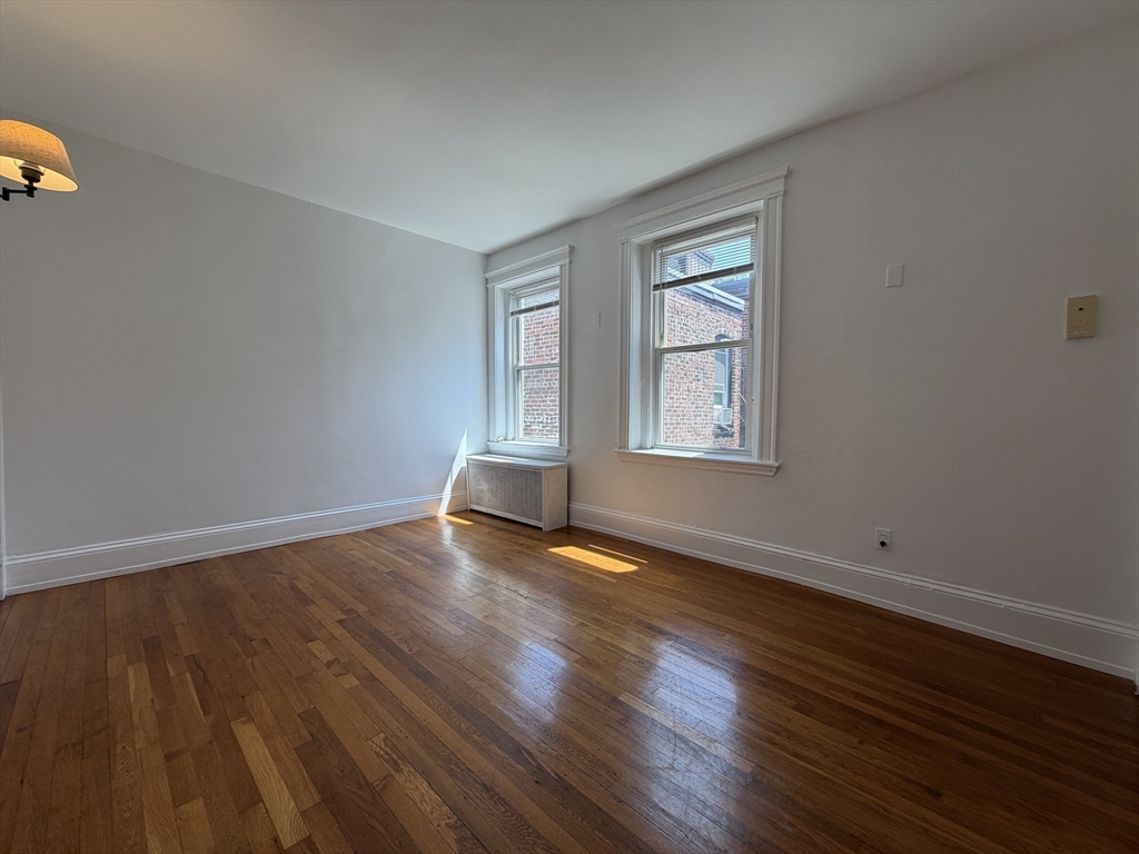 7 Grove St. - Beacon Hill