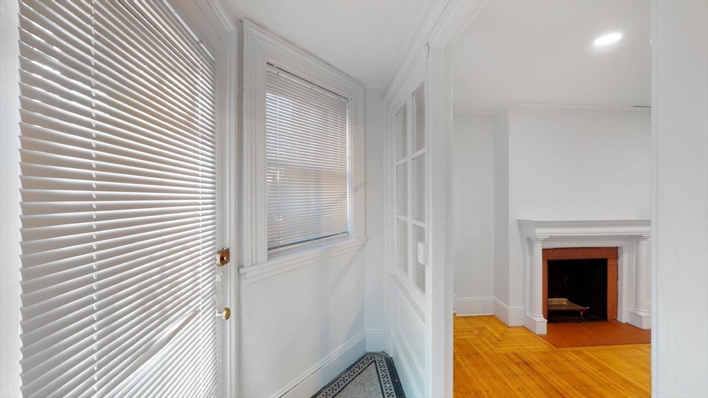 205 Beacon - Back Bay
