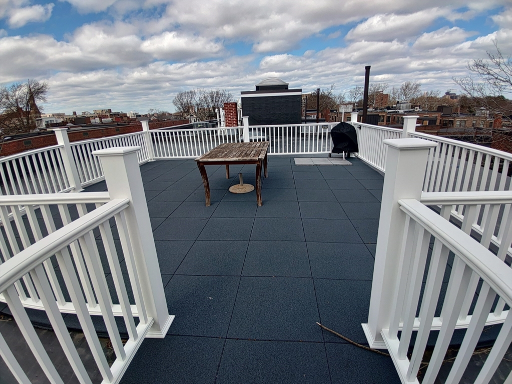 22 Alton - Coolidge Corner