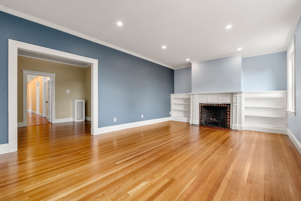 132 Sewall Ave. - Coolidge Corner